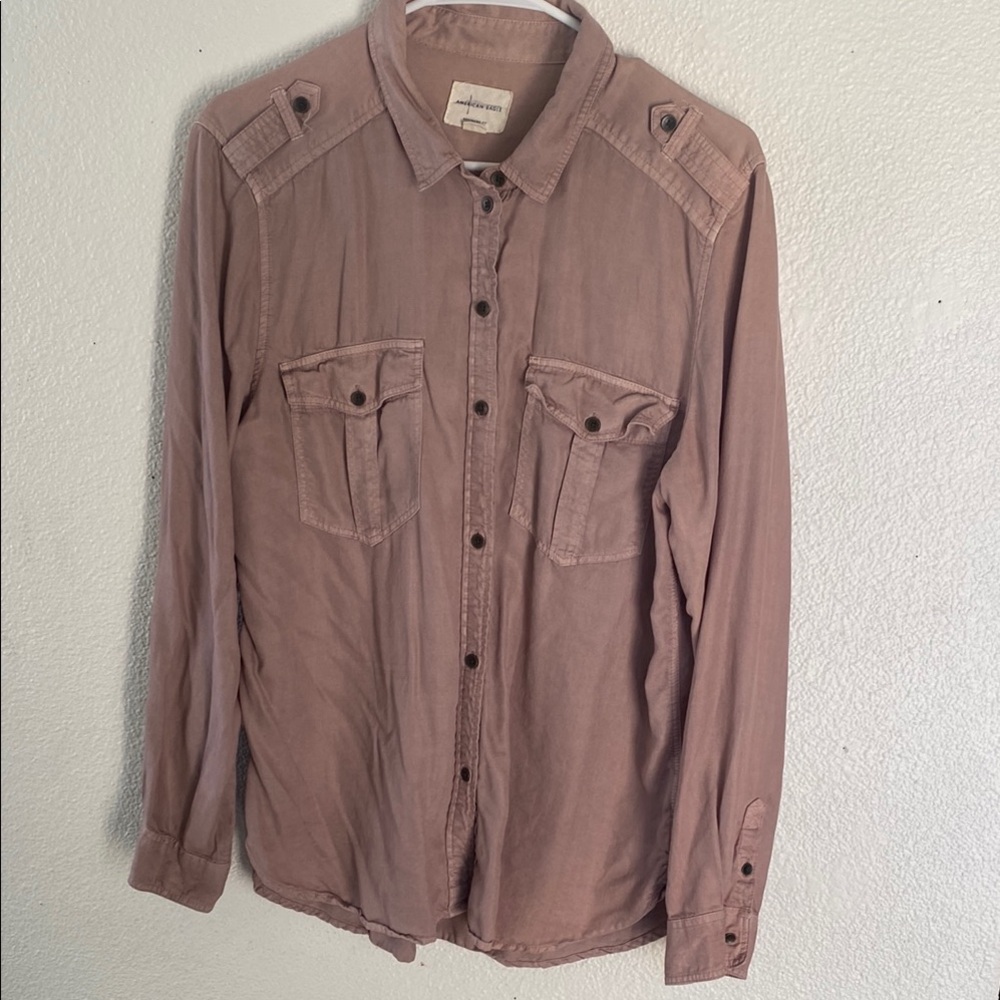 American Eagle blush Pink Button-Up Shirt boyfriend fit size large